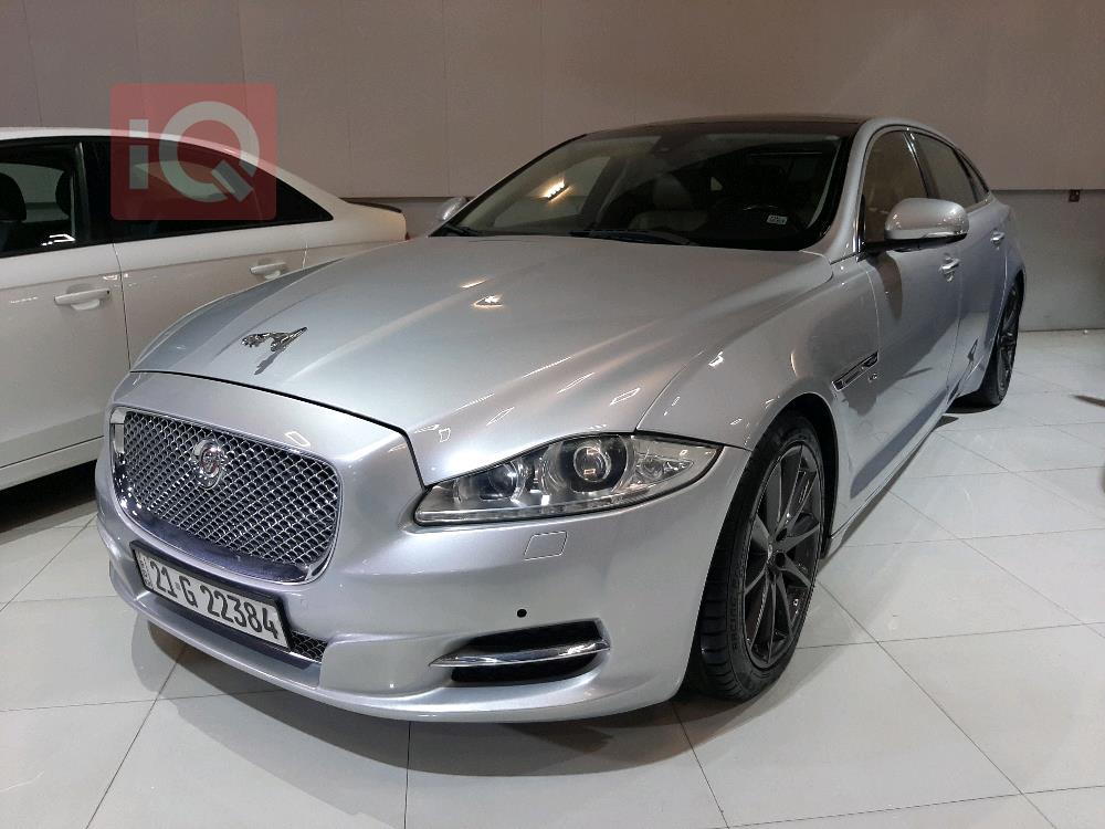 جاكوار XJ